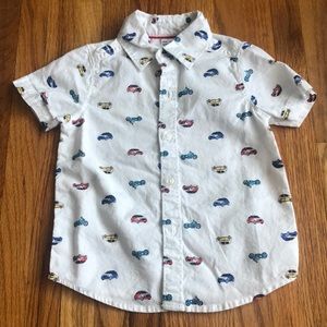 carter’s | shortsleeved button up | size 9 months